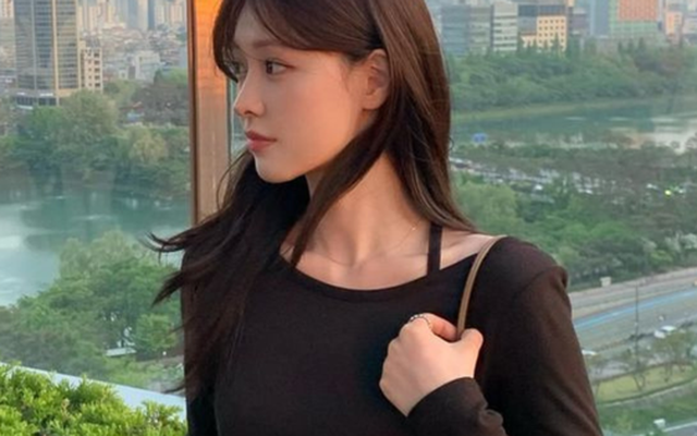 Mời mẹ chồng đi ăn buffet 500k/suất, nhưng bà lại mời thêm 15 bạn: Giờ để mẹ thanh toán hết hóa đơn thì có sống lỗi không?