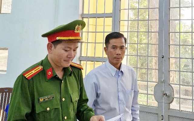 Một cựu Giám đốc Văn phòng Đăng ký đất đai bị khởi tố, cấm đi khỏi nơi cư trú