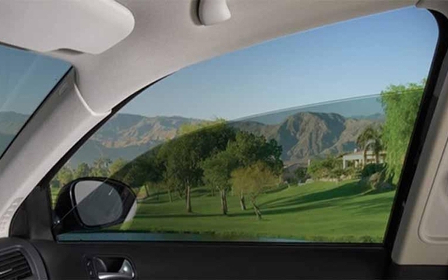 Cách làm mát ô tô khi điều hòa bị hỏng