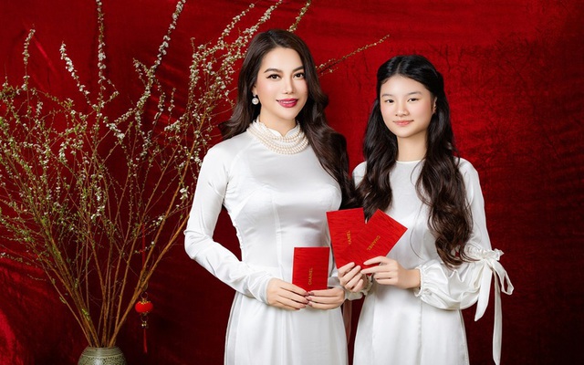 Nhan sắc ngọt ngào tuổi 17 của con gái Trương Ngọc Ánh