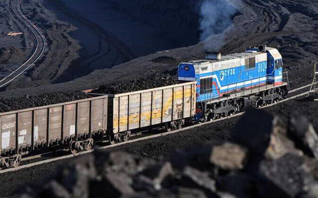 Nga đưa sang Việt Nam hàng triệu tấn hàng giá siêu rẻ: thuế nhập khẩu 5%, Moscow nắm trữ lượng đủ dùng trong 500 năm