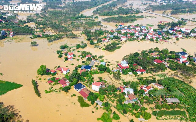 120 hộ dân ở Bắc Ninh mắc kẹt giữa biển nước: Cuộc sống đảo lộn chưa từng thấy