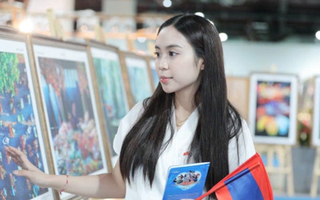 Điều tra vụ nữ du học sinh Lào Maysaa bị móc túi tại Hoàng thành Thăng Long