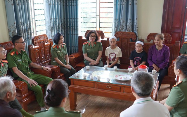 2 con của Tổ trưởng bảo vệ an ninh hy sinh trong lũ dữ sẽ được phụ nữ công an tỉnh Thái Nguyên đỡ đầu