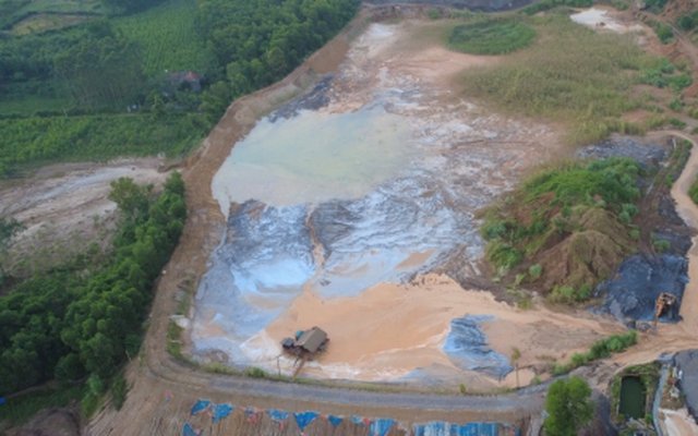 Vỡ hồ chứa bùn của Nhà máy Luyện gang thép, 30 hộ dân Thái Nguyên bị ảnh hưởng