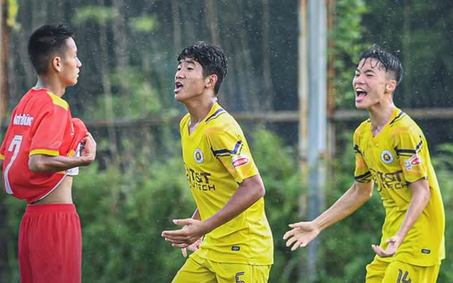 Bước ngoặt đột phá cho bóng đá Việt Nam