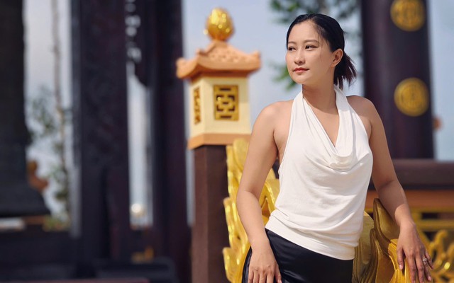 Nhan sắc nữ diễn viên yêu bạn trai hơn 36 tuổi, là nhân vật tiếng tăm trong showbiz