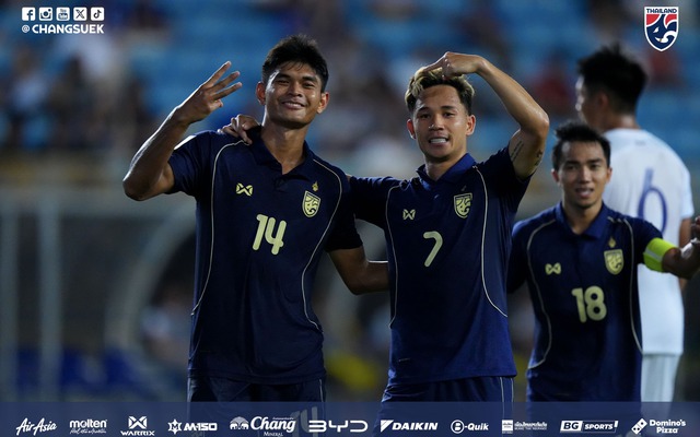 Supachok chói sáng, tuyển Thái Lan “đè bẹp” đối thủ để leo lên đầu BXH