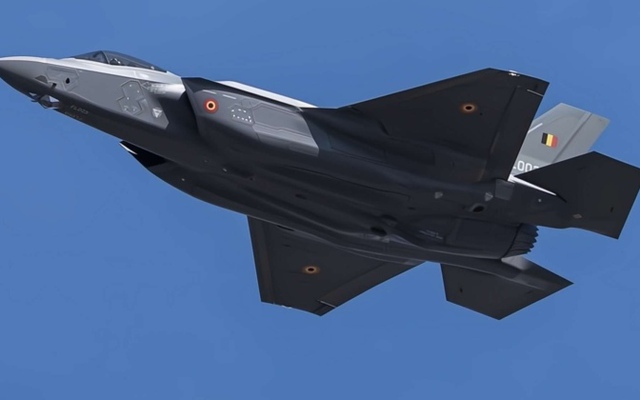 Mắc “800 lỗi”, F-35 vẫn lướt qua Rafale và Eurofighter một cách thần kỳ để bay đến đồng minh Mỹ