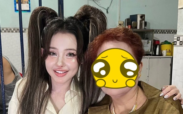 Mẹ của Ngân 98 là ai?