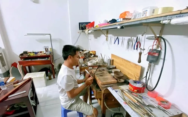 Bắt 6 đối tượng bán vàng giả, thu giữ 65 lượng vàng thật