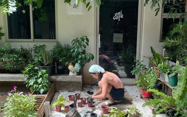 Sau tuổi 50, cha mẹ nên học cách "lùi lại một bước" đó mới là khôn ngoan