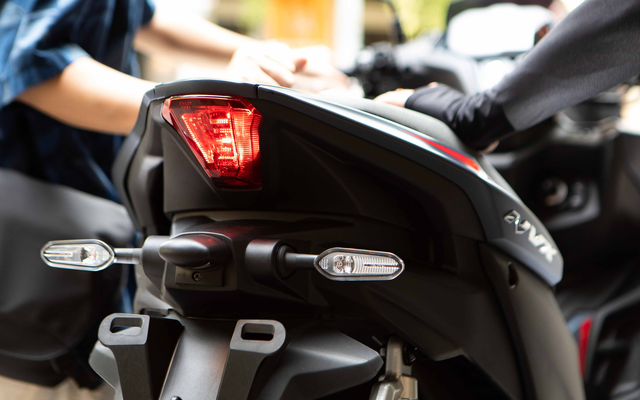 Chuẩn xe tay ga đi phượt là đây: Không sợ mất phanh khi đổ đèo nhờ tính năng độc nhất, giá bán thế nào?