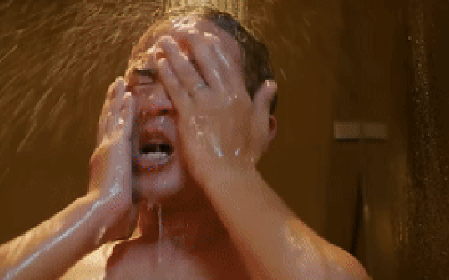 “Chồng Phương Oanh làm ơn đừng đóng cảnh tắm nữa”