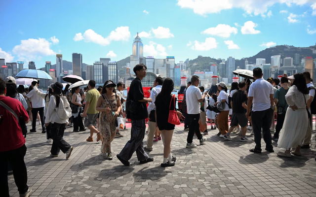 Liên tục ăn miếng trả miếng nhưng Mỹ đang giúp một ngành của Trung Quốc 'bỏ túi' hàng chục tỷ USD, các doanh nghiệp hàng đầu Mỹ thậm chí không từ chối làm việc này: Chuỵện gì đang xảy ra?