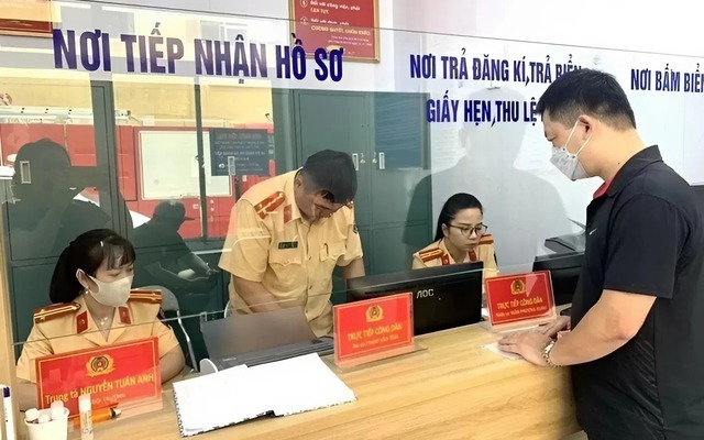 Bộ Công an vừa có đề xuất quan trọng liên quan đến việc mua bán ô tô, bất động sản