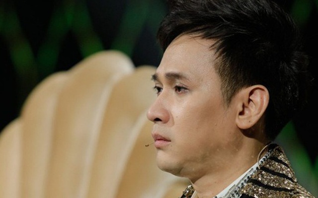 Nam ca sĩ là Viện phó 50 tuổi: "Tự nhiên tôi nổi da gà"