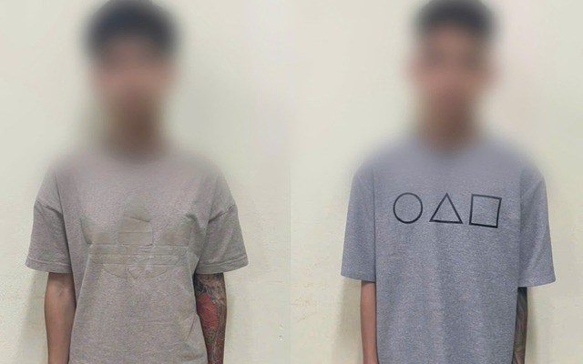 Vụ học sinh bị bắt quỳ, liếm biển số xe máy ở Hà Nội: Khởi tố 2 nam thanh niên