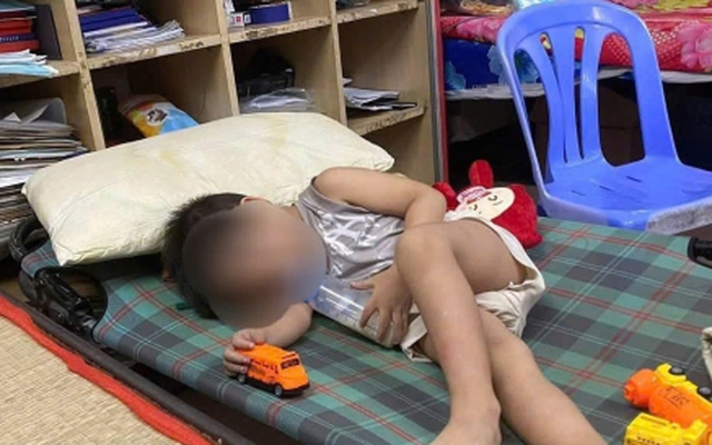 Bé trai bị một phụ nữ bỏ rơi trên taxi tại Nha Trang: Xuất hiện người xưng là mẹ