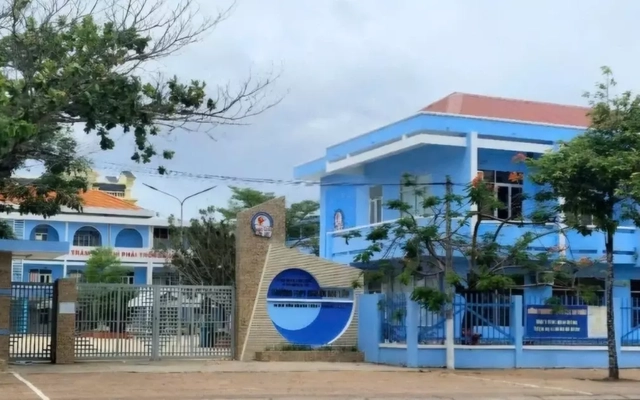 Vụ thầy giáo được minh oan, 8 nguyên lãnh đạo sở đến nghe: Sao chưa xử lý dứt điểm?