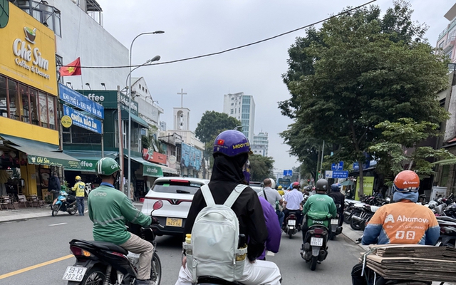 Ứng dụng gọi xe giá rẻ gây áp lực cho các ông lớn Grab, Be...