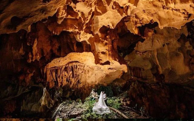 Phát hiện hang động cảnh huyền bí, nổi lên qua 1 bộ ảnh, du khách nhận xét: Ngỡ như trong phim