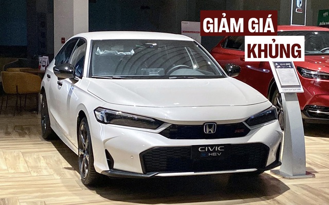 Đúng 1 năm trước, loạt xe mới mở bán tại Việt Nam: Có cả sedan, SUV, bán tải, các mẫu hybrid từng 'hot' nay giảm giá cả trăm triệu đồng