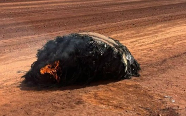 Vật thể cháy được tìm thấy ở sa mạc Úc có khả năng rơi từ vũ trụ