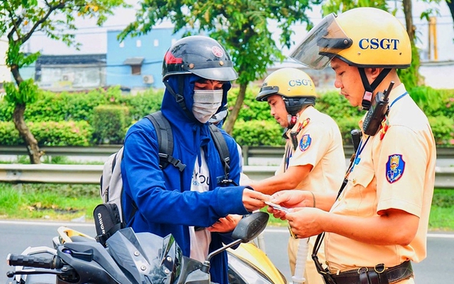 CSGT toàn quốc đồng loạt ra quân thực hiện 1 nhiệm vụ, người dân cần làm ngay việc này