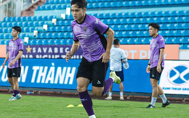 Võ Huy Toàn, Võ Minh Trọng bị "treo giò" ở vòng 8 V-League