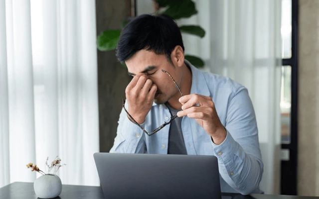 Nhảy việc sang công ty trả lương 180 triệu đồng/tháng cao gấp đôi chỗ cũ, tôi bị sa thải chỉ sau 6 tháng: "Nếu biết trước điều này đã không khổ sở"