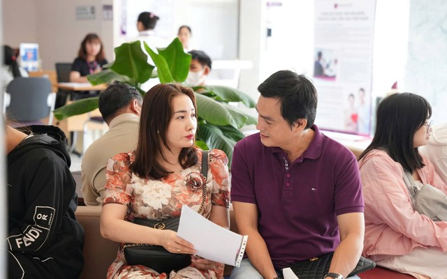 Nam diễn viên từng được Việt Hương yêu thầm, tình duyên lận đận, 2 lần cưới hụt, 50 tuổi chuẩn bị làm bố