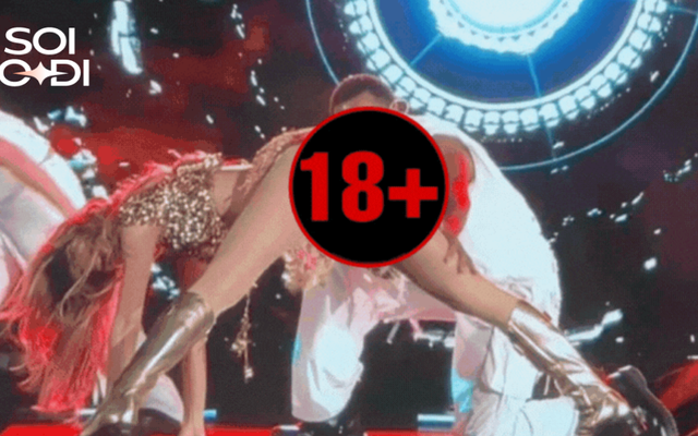 Lisa ngày càng quá đà, outfit ngắn cũn cỡn nhảy 18+ ngay tại quê nhà