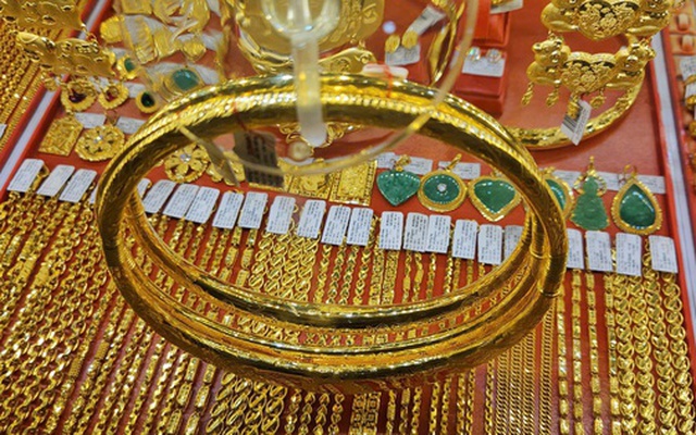 Cuối ngày 27-10, giá vàng nhẫn giảm mạnh