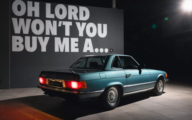 Chiếc siêu xe cổ Mercedes Benz 500 SL khiến giới sưu tầm sửng sốt