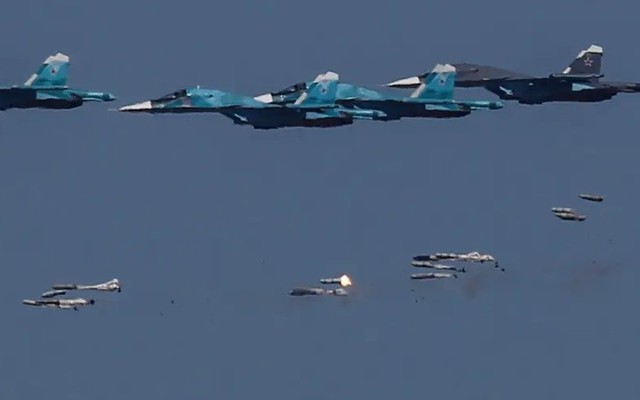 Tung 300 máy bay hoạt động ở chiến sự