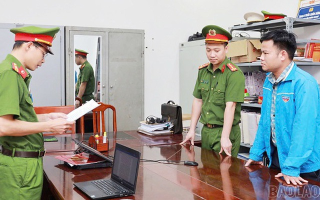 Thi hành lệnh bắt tạm giam thầy giáo Trần Đình Duy