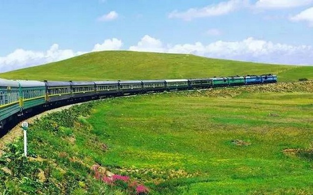 Chuyến tàu được mệnh danh "huyền thoại", đi mất 6 ngày 5 đêm, du khách nhận xét: Như khách sạn 5 sao