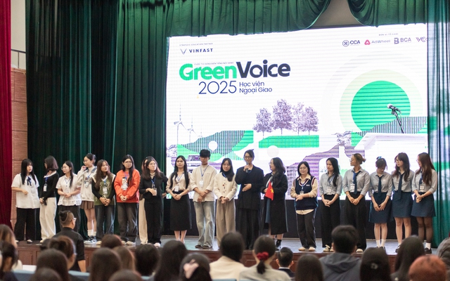Green Voice: Hành trình giới trẻ Việt hùng biện bằng tiếng nói xanh