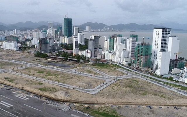 Tạm giữ hơn 1.400 sổ hồng, 500 lượng vàng trong vụ án xảy ra tại Sân bay Nha Trang