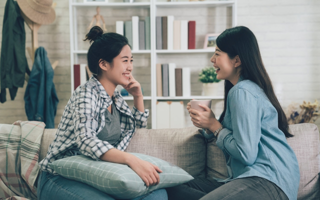 4 việc người EQ thấp thường làm ngay khi đến chơi nhà người khác