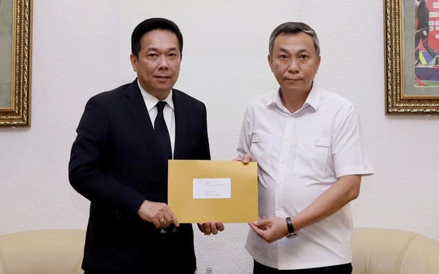 VFF ra thông điệp “cứng rắn”, vụ sai Quốc kỳ vẫn chưa xong dù Thái Lan sang tận nơi xin lỗi?