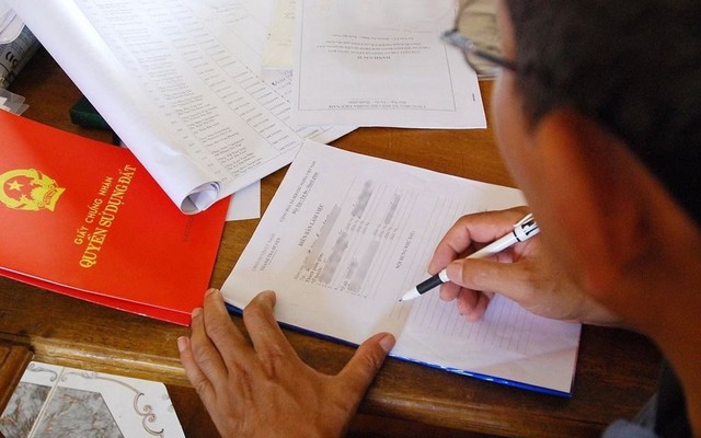 Một thông tin trên sổ đỏ có thể bị thay đổi, vô cùng quan trọng đến quyền lợi