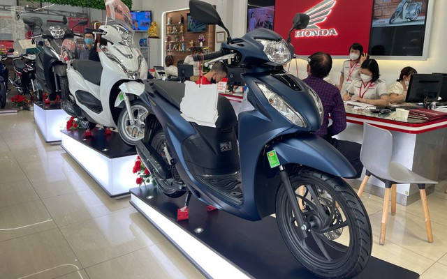 Honda Vision đã được lòng người Việt, nay càng khó chối từ: Nhiều lựa chọn ưu đãi nhất, có cả đồng hồ xịn