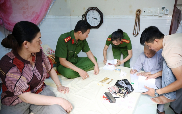 Nguyễn Thị Bích Thùy trộm rất nhiều tiền, vàng của cô chồng