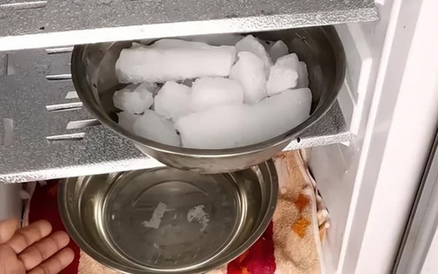 4 thứ để trong ngăn đá tủ lạnh "cực kỳ nguy hiểm"!