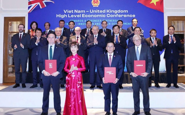 Sau đơn hàng 32 tỷ USD tại Mỹ, tỷ phú Nguyễn Thị Phương Thảo lại có HĐ lớn ở nền kinh tế thứ 6 thế giới