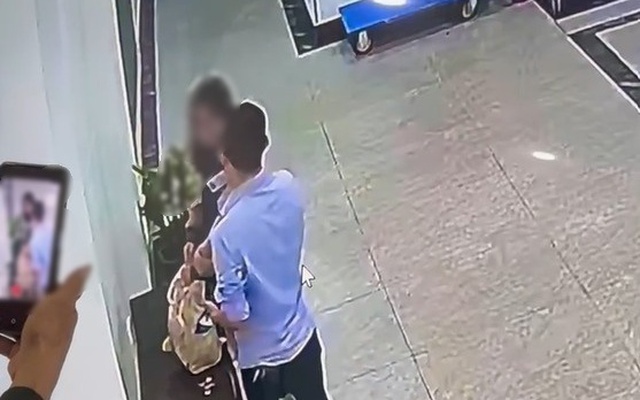 Clip "giả danh công an vào sảnh chung cư Hà Nội" yêu cầu nữ sinh đi theo: Một sự thật khác hoàn toàn