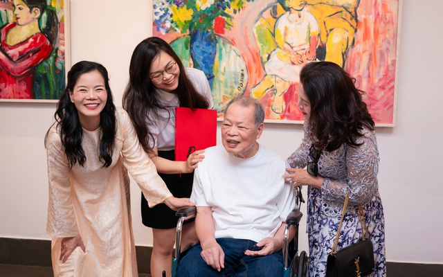 Họa sĩ Đỗ Sơn 82 tuổi: "Tôi vẫn thuê người mẫu về nhà vẽ"