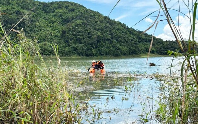 Tìm thấy thi thể người phụ nữ trượt chân xuống thác khi vào rẫy cùng chồng